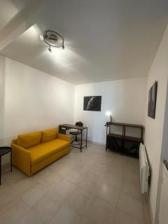 Apartment in the heart of Nîmes' historic center - Nîmes - 3