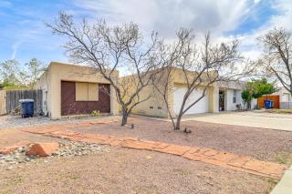 4 Mi to Old Town Plaza Albuquerque Home with Patio - Albuquerque - 9