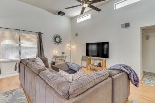 4 Mi to Old Town Plaza Albuquerque Home with Patio - Albuquerque - 5