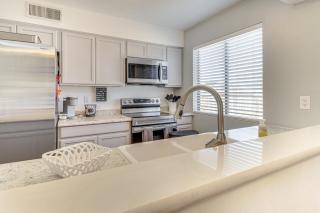 4 Mi to Old Town Plaza Albuquerque Home with Patio - Albuquerque - 3