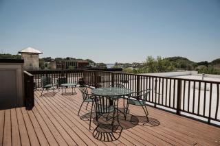Downtown & Waterfront 2BDR Condo in Grand Haven 110 - 4