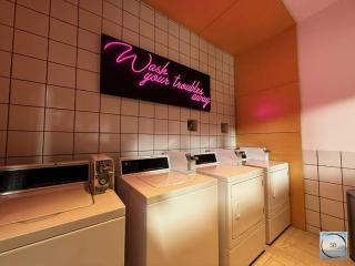 Incredibly Secure, Perfect Location, Central Studio - - 5