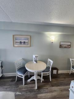 Oceanfront Efficiency T606 - Myrtle Beach - 7