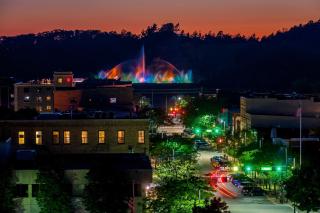 Fountain View Lux 2BR Loft Condo in The 3 of Grand Haven - 8