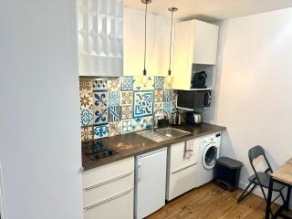 HSH - LE CHAPELAIS CLICHY MONTMARTe - Parijs - 9