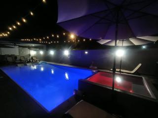 Aquaville Dorado Moderna Studio 6 - 9