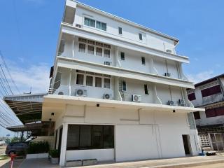 The White Residence - 3