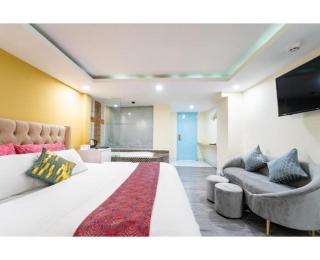 Townhouse Oak near International Airport, District Tan Binh - Ho Chi Minh City - 1