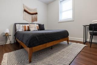 Modern Apt in Trendy Avondale Neighborhood with Free Parking - Chicago - 8