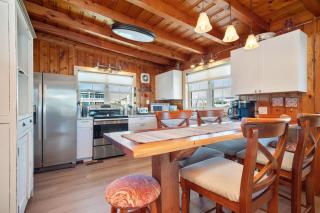 Look and Sea Beach Cottage - Oak Island - 1