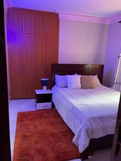 Cosy roadside apartment with fiber internet - Kampala - 1