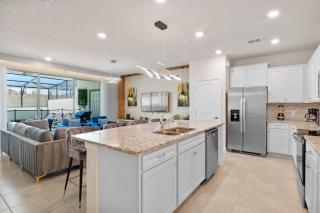 5 Bedrooms - 4,5 Bathrooms Windsor Island 876 Pd - Davenport - 5