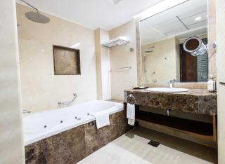 Exclusive Luxury in Al Nahda 1BHK - 3