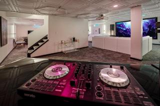 Peaceful Luxury Unique Designer Home with Cinema & More 3457 - Traverse City - 5