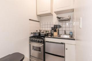 Midtown West 2 Bedroom Furnished Apartment Rental - New York - 9