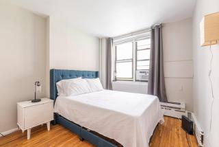 Midtown West 2 Bedroom Furnished Apartment Rental - New York - 2