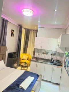 Cia Luxe Stays - Kampala - 5