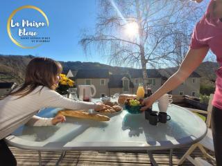 La Maison Bleue, village vacances, piscine, parking - Saint-Geniez-dʼOlt - 6