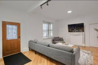 Modern &Spacious 4BD House in Pittsburgh with Parking - Pittsburgh - 4