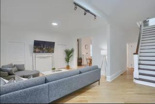Modern &Spacious 4BD House in Pittsburgh with Parking - Pittsburgh - 3