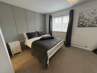 MpaNjus - Double Rooms, Shared House - Bristol - 5