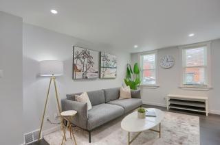 Stylish and Central 3BD Home Pittsburgh North Side - 0