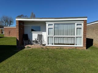 Bermuda Holiday Park Chalet Close To Beach - Hemsby - 5