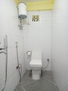 Lemon Tree Homestay Prime Location - 2