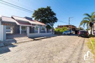 Casa com 04 dormitórios - Saia da rotina e venha viver essa tranquilidade - Bombinhas - 9