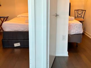 Two Storey Penthouse with 2 Parkings and Lake & City Views - 2