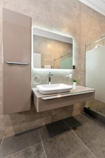 Adinkra Suites at Montgomery Golf - 7