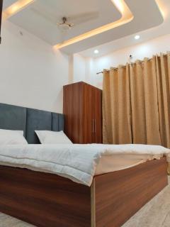 BM Home Stay - Ayodhya - 5
