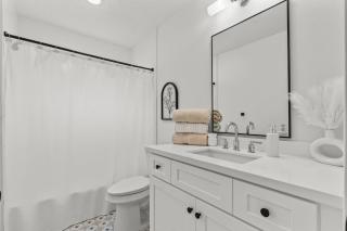 Charming 3-Bed, 2-Bath with its own private pool - Richmond - 1