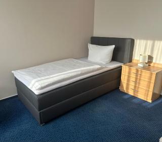 Hotel KM - Darmstadt - 9