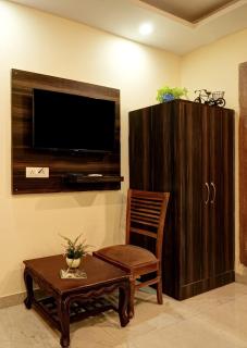 Hotel King Plaza Near Delhi Airport - New Delhi - 9