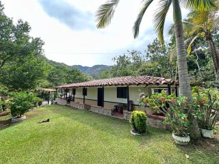 Casa Verano la rumbita Naturaleza, Piscina y Rio - 0