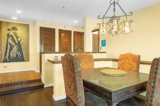 H153 - Hamilton Cove Villa 1-53 - Avalon - 2