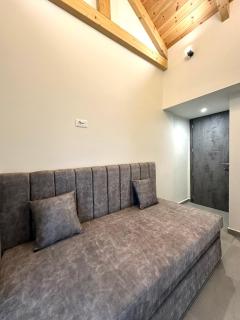 Golden Ecco Suites - 2