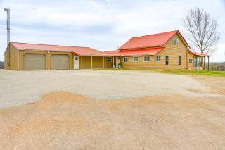 1 Mi to Table Rock Lake Home with Furnished Patio! - Blue Eye - 8