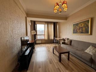 Chic 1BR Cascade Views & Near Opera - 4