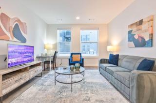 Modern Apt with Rooftop and Pool - 2