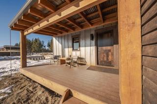Wilderness Club Nest - Modern Cabin Retreat for 9 with Hot Tub - Eureka - 5