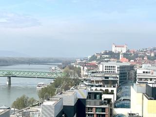 Luxury aparment in Eurovea Tower - 6