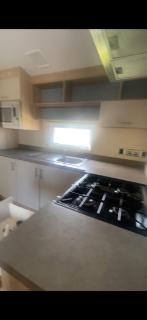 Dog Friendly 10 Berth Caravan At Dovercourt Holiday Park In Essex Ref 44606J - Great Oakley - 8