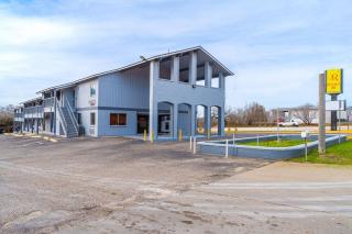 Regency Inn Three Rivers I-37 - 9