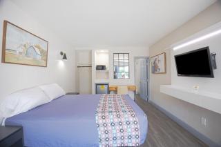Sunrise Inn by OYO Titusville FL - 0