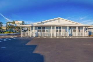 Sunrise Inn by OYO Titusville FL - Titusville - 0