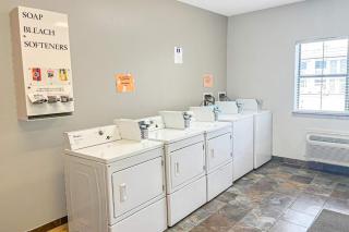 OYO Townhouse Beaumont Medical Center Area - Beaumont - 3