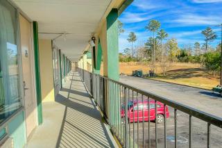Super Inn & Suites by OYO Milledgeville - Milledgeville - 2