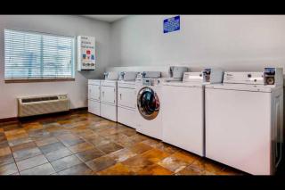 Oyo Townhouse Sulphur,LA Extended Stay - Sulphur - 4